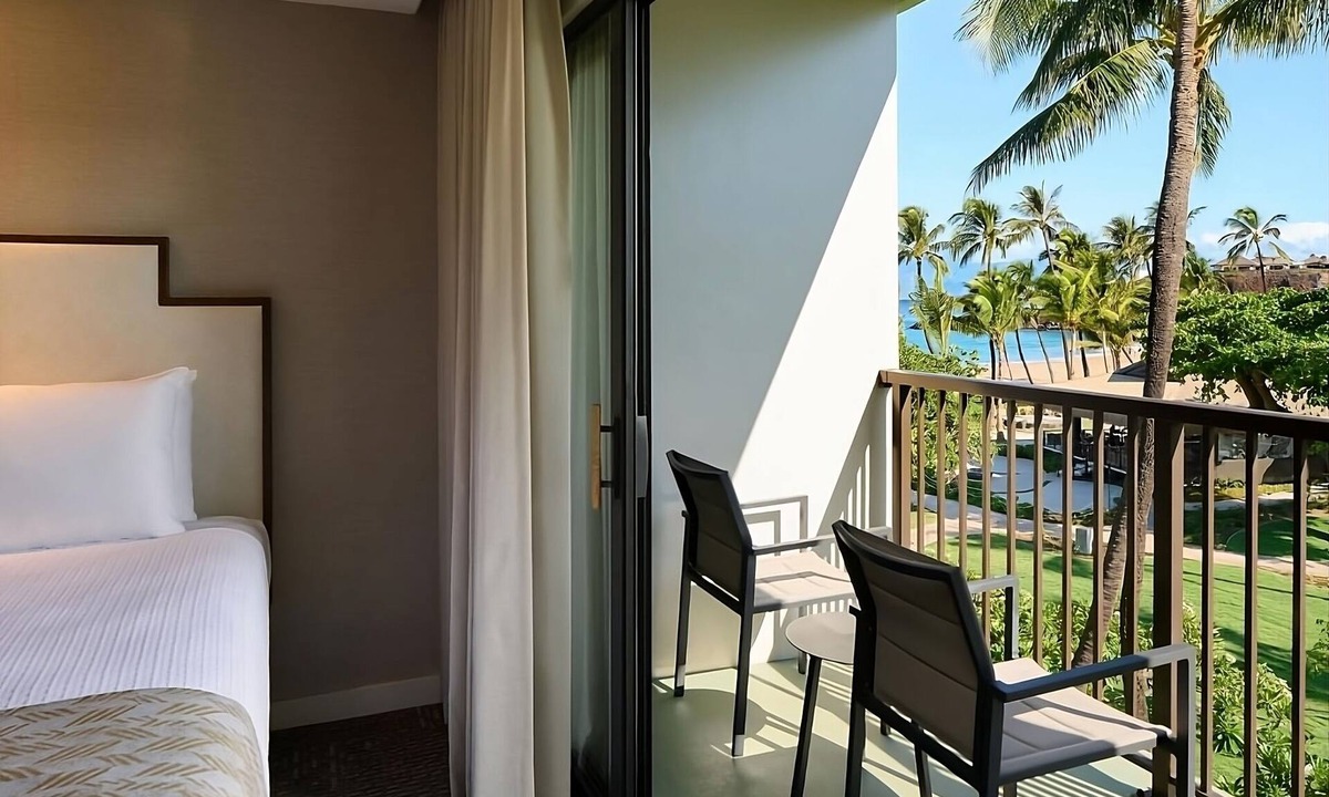 Kaanapali Hotel | Three Beautiful Units, Near Haleakala Ecotours, Perfect for A Tropical Getaway