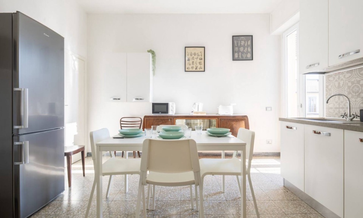 Isolotto Apartment | Three‑Bedroom Florence Home