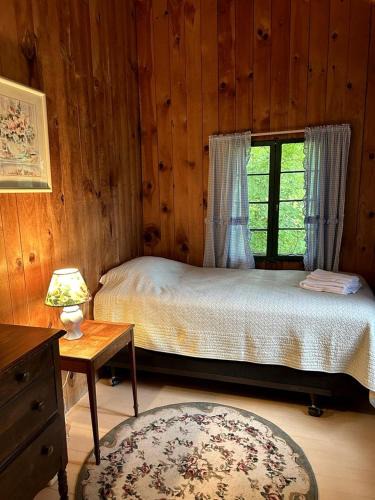 Lyme House | Three-Bedroom Mountain Cabin Getaway near Hanover, New Hampshire