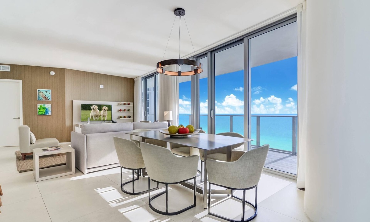 Hollywood South Central Beach Condo | Three Bedroom Paradise Above The Ocean