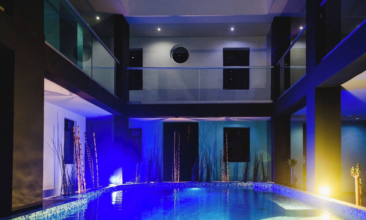 Centro Hotel | Three Comfortable and Airy Rooms with Easy Access to Beach & Local Fun