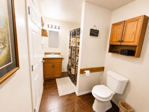 Three Forks Apartment | Three Forks Getaway Fishing, Rodeos & Yellowstone
