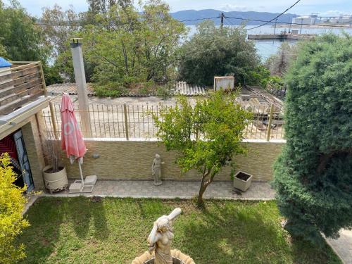 Bralos House | Three islands