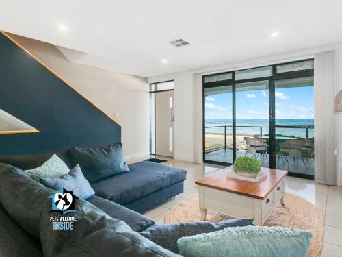 Encounter Bay House | Three Level Esplanade Magic with Stunning Views