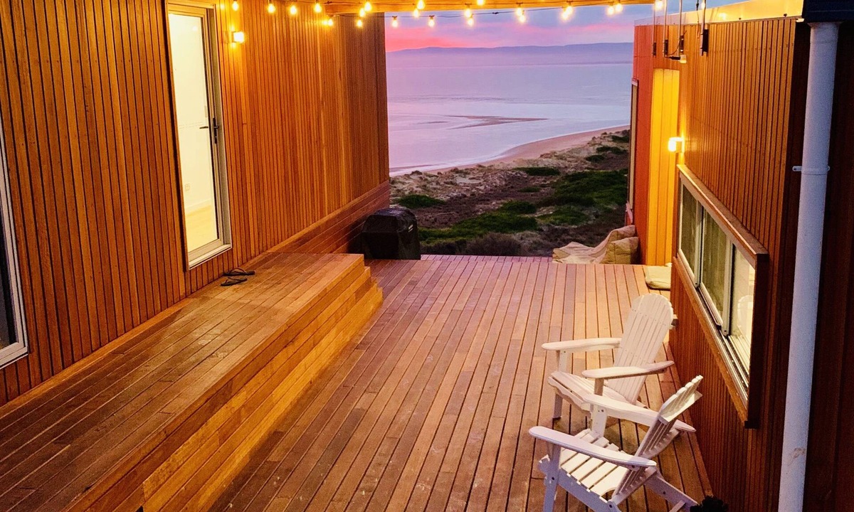Coles Bay House | Three Little Birds at Freycinet - Ocean views!