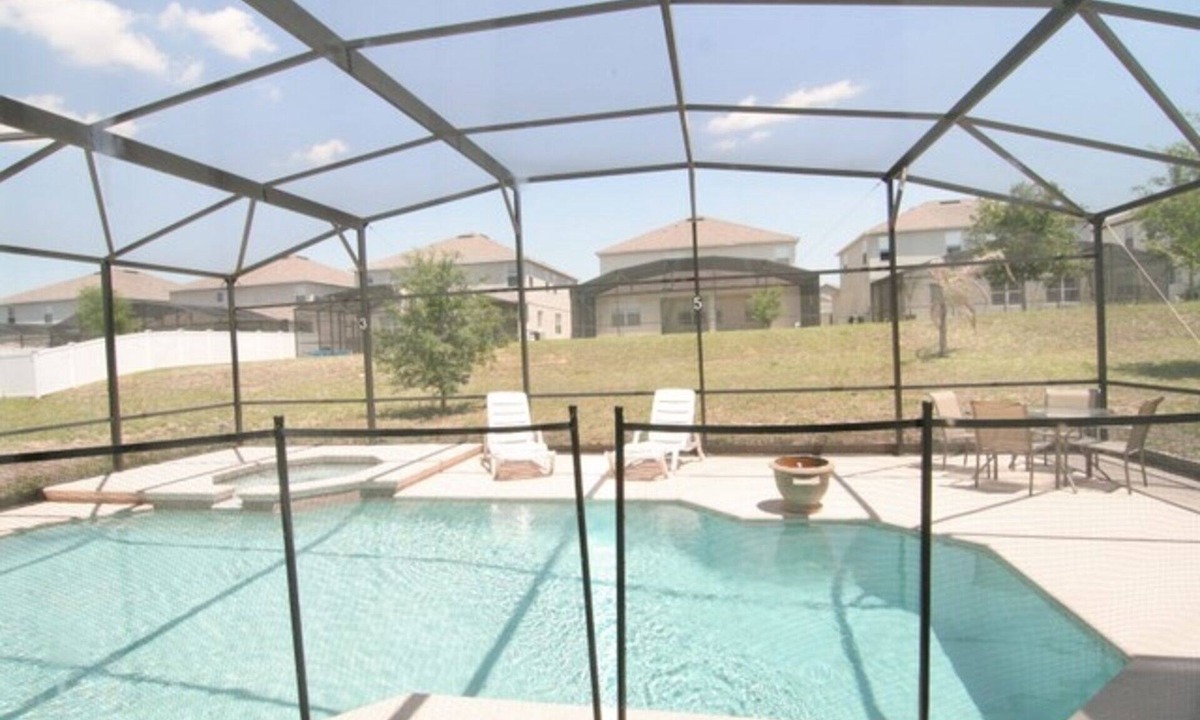 Highgate Park House | Three Master Suite Home, 7BR/5BA, Private Pool/Spa,AirConded Game Room