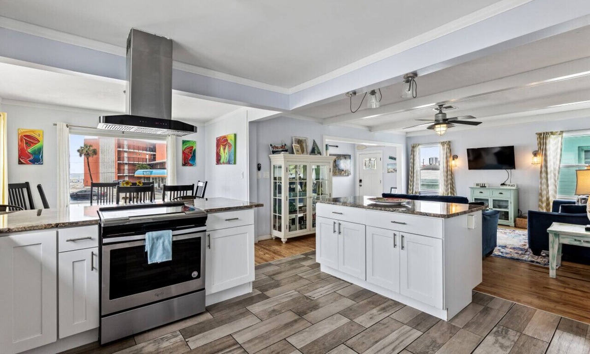 Daytona Beach Cottage | Three Oars Beach Surf Shack Pool, Oceanview, Game Room