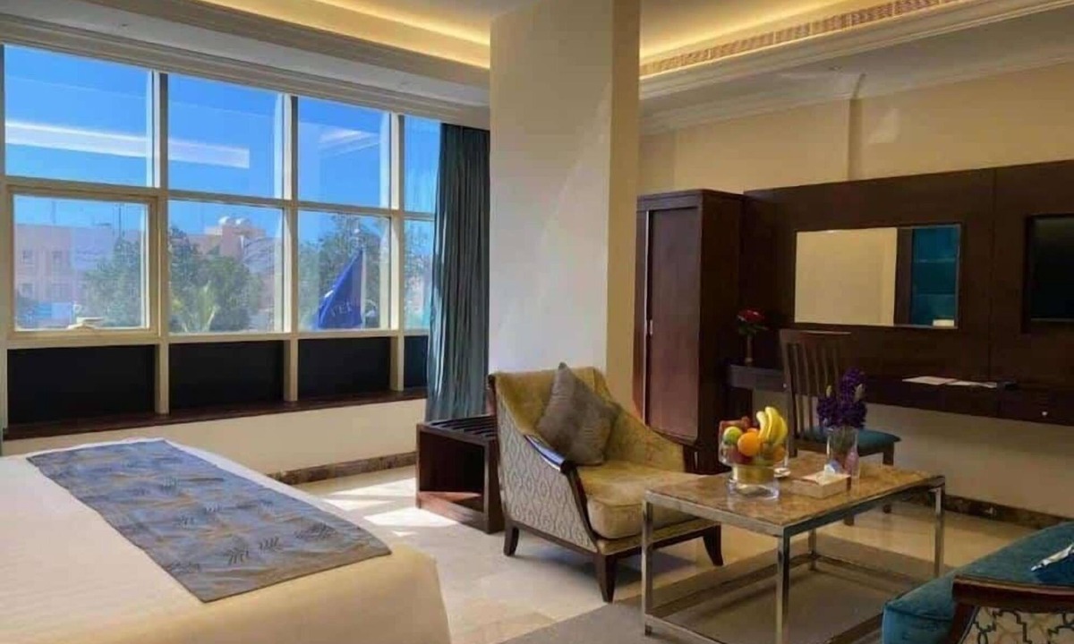 Sari Street Hotel | Three Points Al Salama