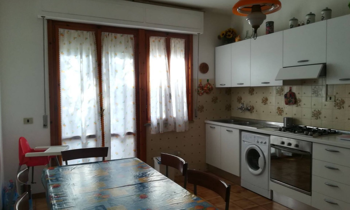 Vada Apartment | Three-room apartment 4 + 2 beds very close to the sea