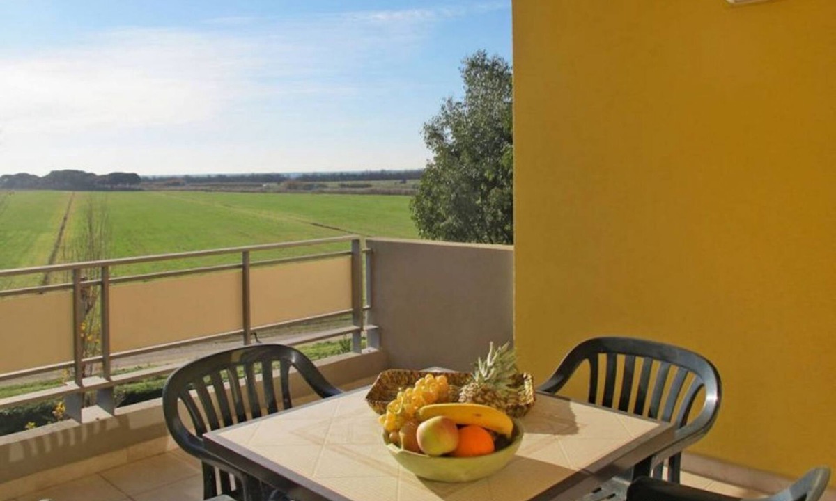 Luni Mare Apartment | Three-room apartment of 55 sqm, consisting of a large living/dining area with equipped kitchenette and sofa bed with 2 pull-out single beds, a double bedroom, a bedroom with 2 single beds, bathroom with shower and private balcony complete with table and