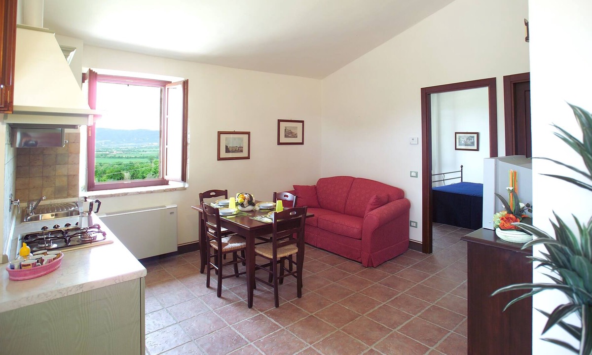San Mariano Apartment | Three rooms apartment garden view