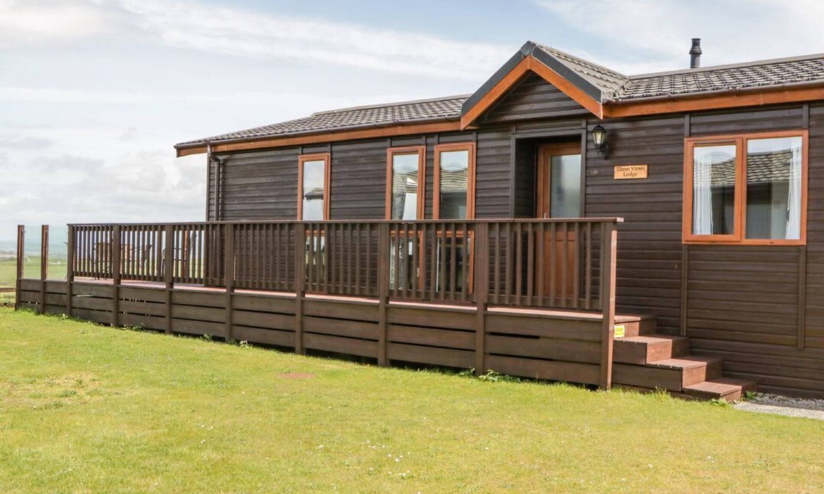 Saint John Cabin | Three Views Lodge, Whitsand Bay