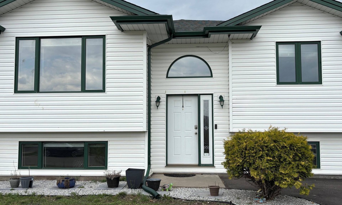 Thunder Bay House | Thunder Bay modern 5 BR, 3 WR /near airport/family-friendly!