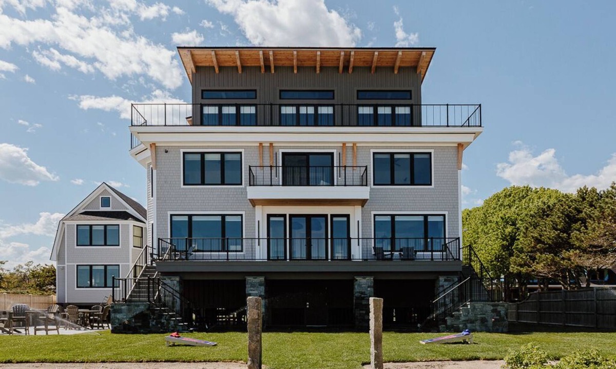 Old Orchard Beach House | Tidal House + Beach Haven | Week Stay Discount
