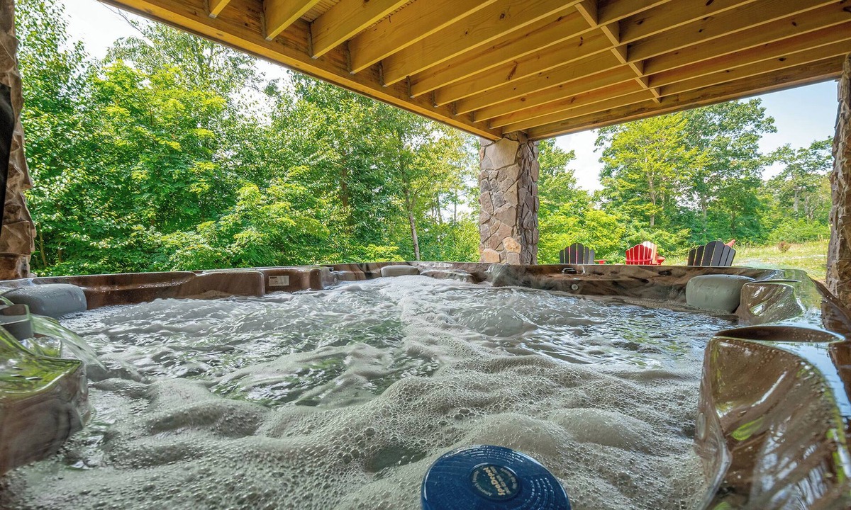 McHenry Cottage | Timber Ridge Haus by Taylor Made Deep Creek