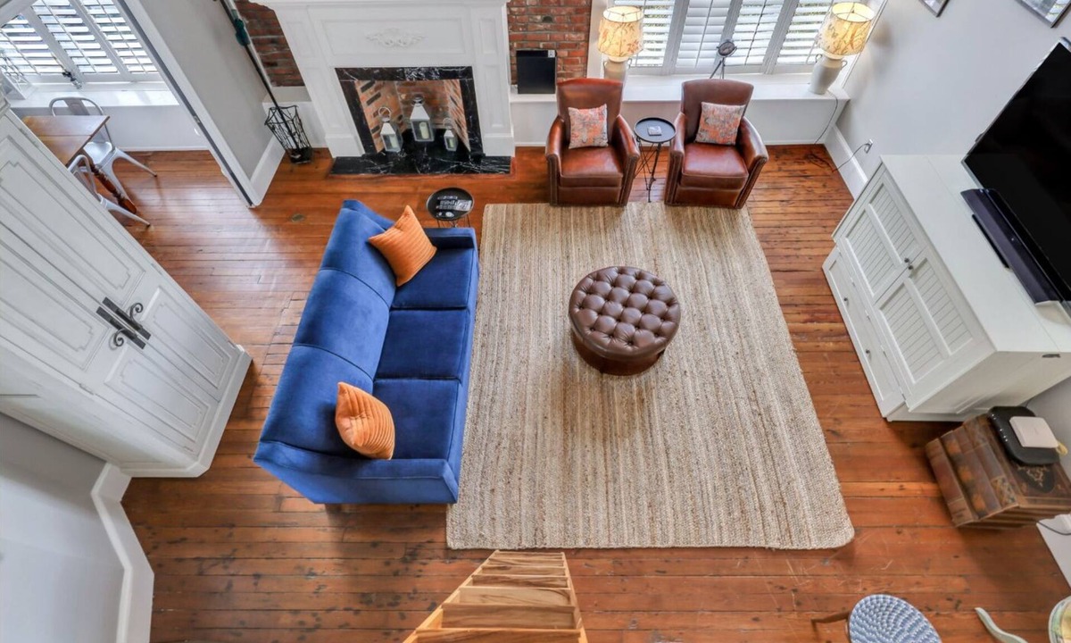 Yamacraw Village Apartment | Timeless Apt-Downtown Savannah-Sleeps 4
