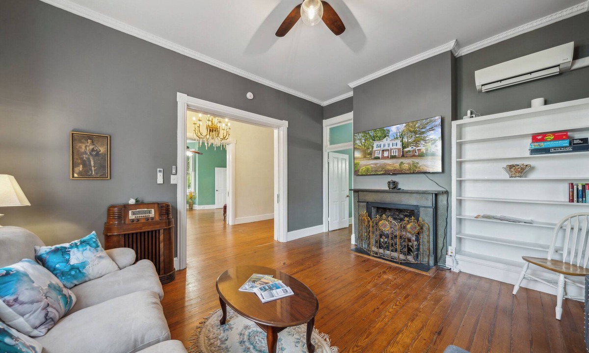 Onancock House | Timeless Elegance with Modern Luxury: Historic 6-Bedroom Home