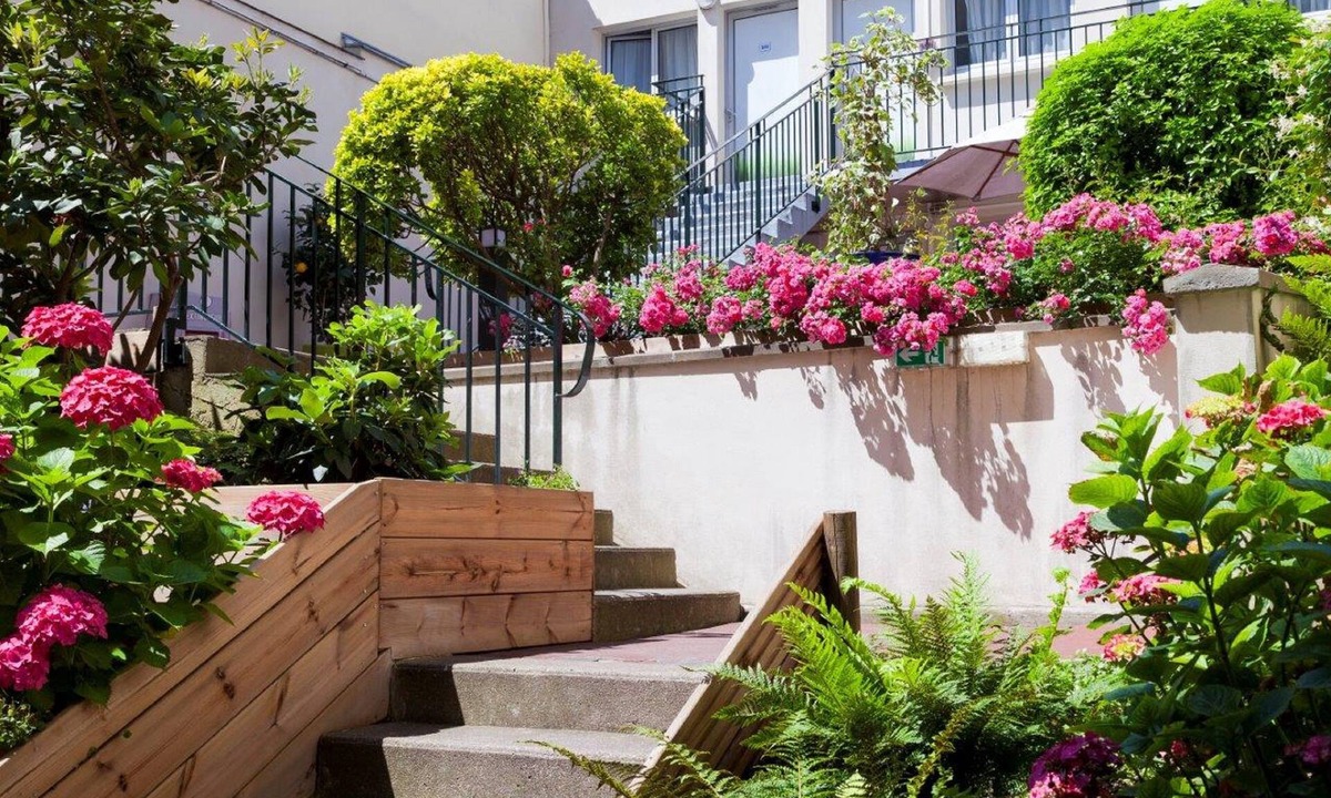 Charonne Hotel | Timhotel Nation