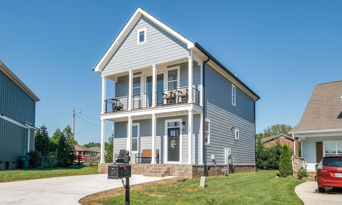 Winchester House | Tims Ford Lake House | Gated Community