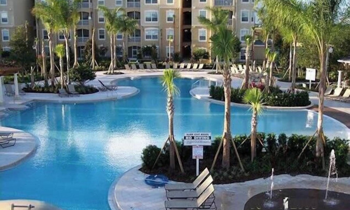 Windsor Hills Condo | Tinkerbell's Hideaway 2.5 miles from Disney/pool/NO resort fees/FREE parking
