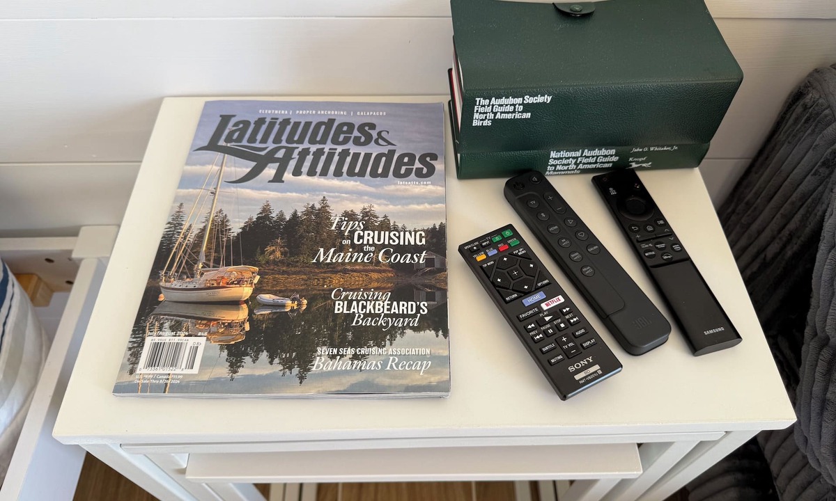 New Tazewell Boat Rental | Tiny Floating Cabin on Norris Lake!