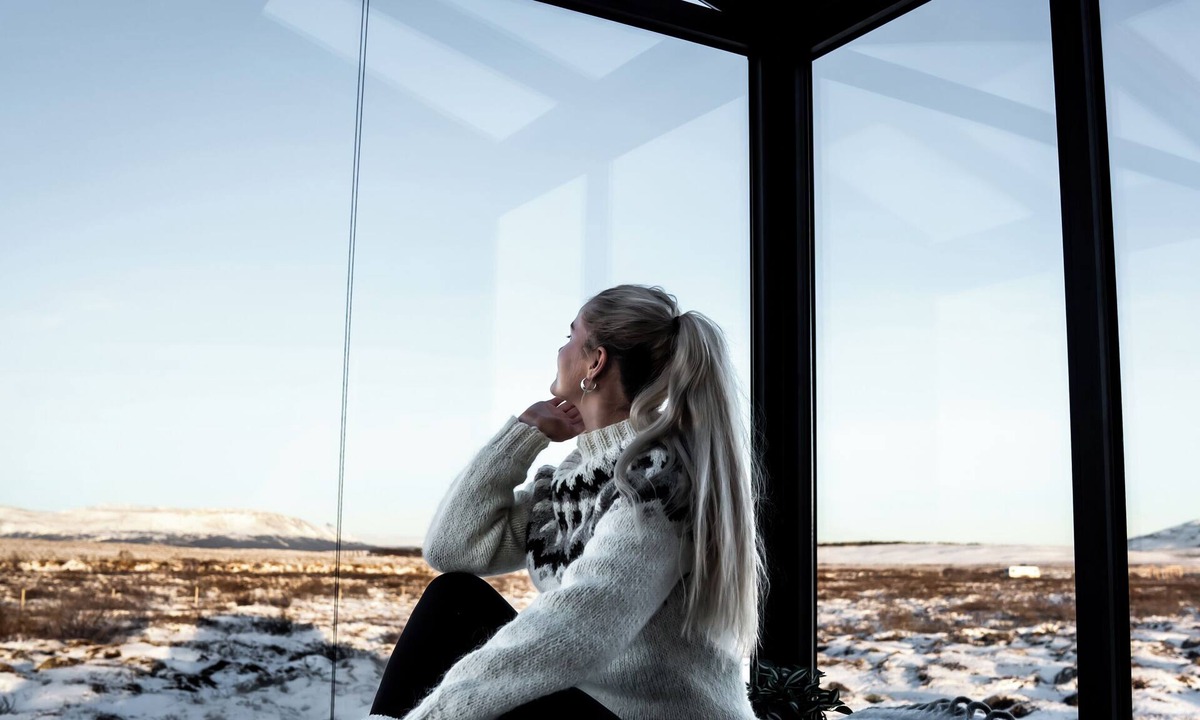 Selfoss Cabin | Tiny Glass Lodge