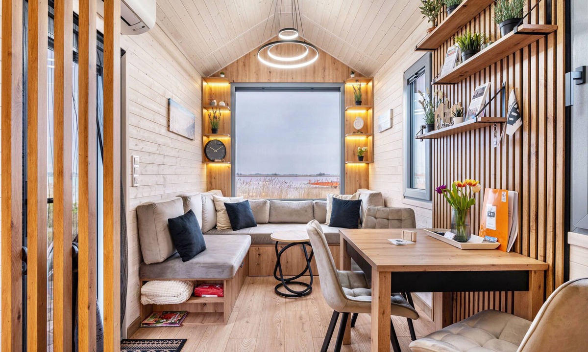 Hagen im Bremischen House | Tiny Home 'House Ingo John 'Speedy' with Sea View, Wi-Fi and Air Conditioning