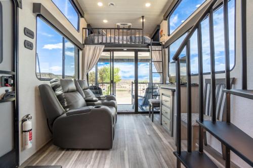 Apple Valley Other | Tiny Home Lodge near Zion and Bryce National Parks Hot Tub Coyote Moon