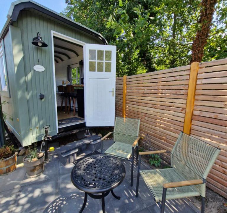 Bleckede Apartment | Tiny House dat Lüttje - Glamping im Bauwagen an der Elbe