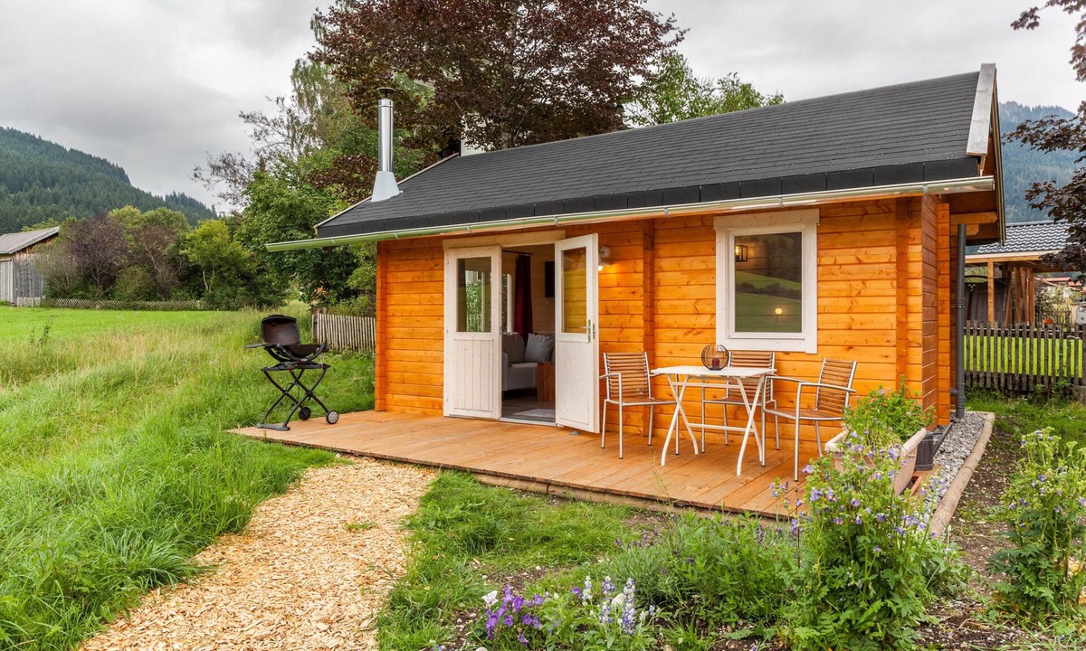 Oberammergau House | Tiny House "Sundowner Cabin in the Green with Mountain View, Terrace & Garden