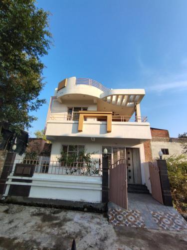 Kanpur House | Tiny Residence with a small backyard Jacuzzi pool
