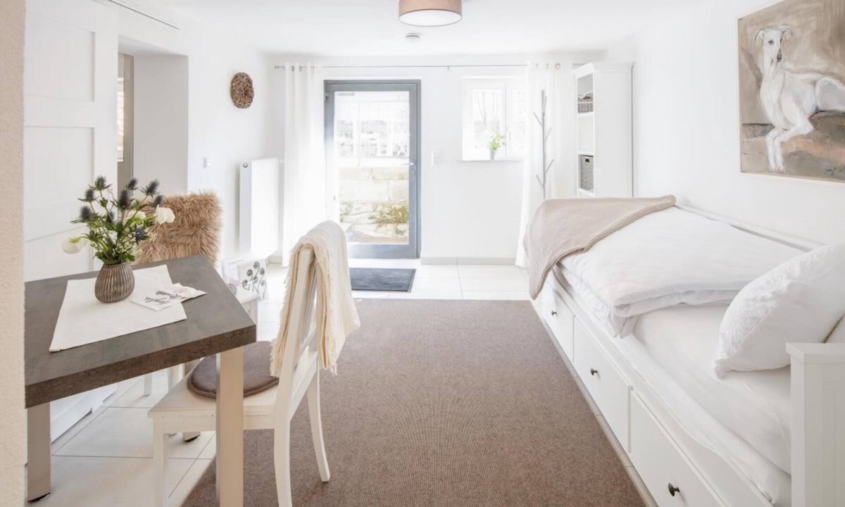 Schwaebisch Hall Apartment | Tiny vacation apartment at the city park with small outdoor seating area