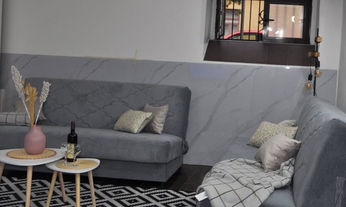 Downtown Apartment | Tip Top downtown