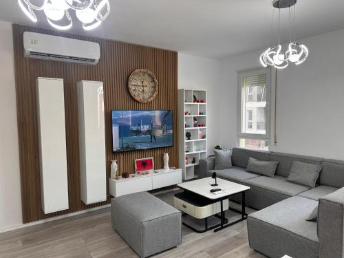 Kamez Apartment | Tirana, Beautifull Apartament Near Mother Teresa Int Airport