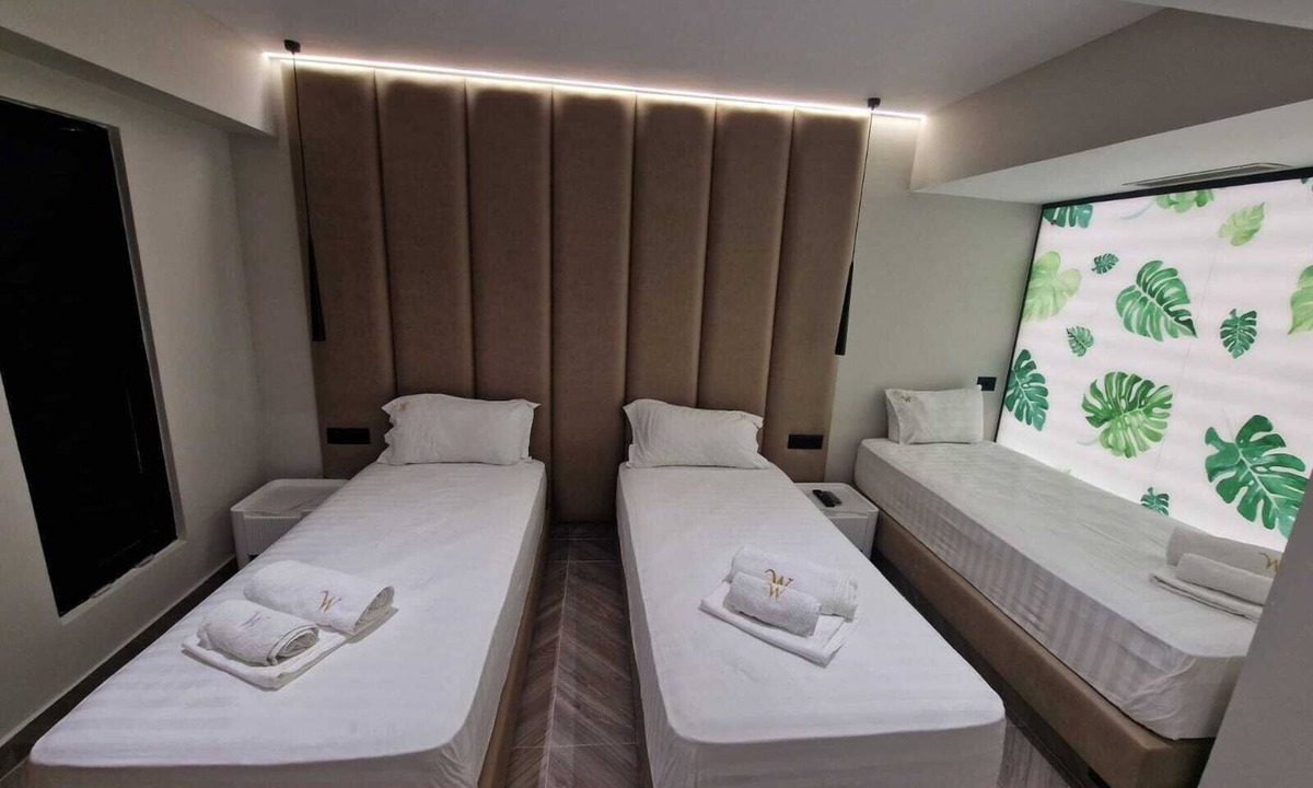 Tirana Bed & Breakfast | Tirana Rental Rooms 3 Single Beds Free Wi-Fi Private Bathroom TV