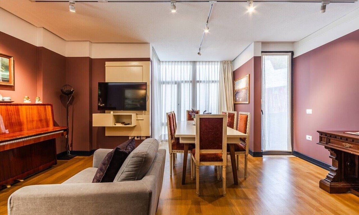 Tirana Apartment | Tirana Skyline | 5BR Near Air Albania Stadium by PikHost