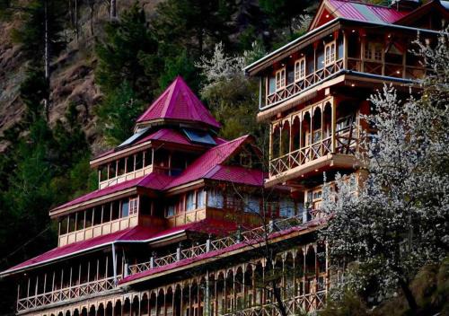 Banjar Hotel | Tirthan Village Resort - Tirthan Valley