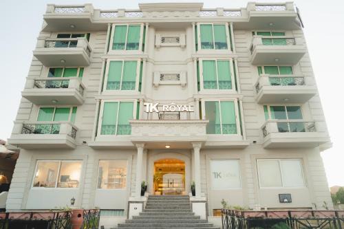 Al Mamsha El Seyahi Hotel | TK Royal & Spa