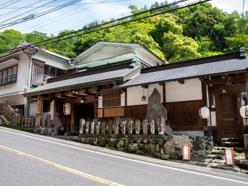 Isehara Hotel | Togakubo