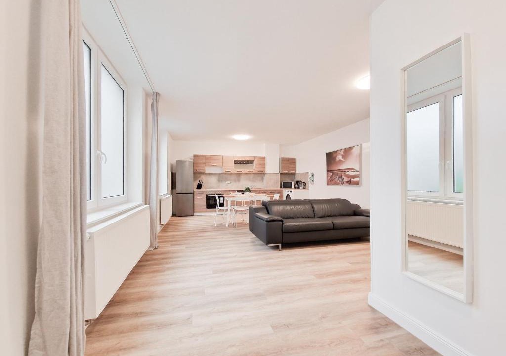 Friedrichstadt Apartment | Tolstov Apartments - City Apartment with 3 Rooms - 15 Min Messe DUS & 10 Min Old Town DUS