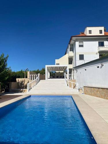 Casais Apartment | Tomar Village, Keep cool in the pool!