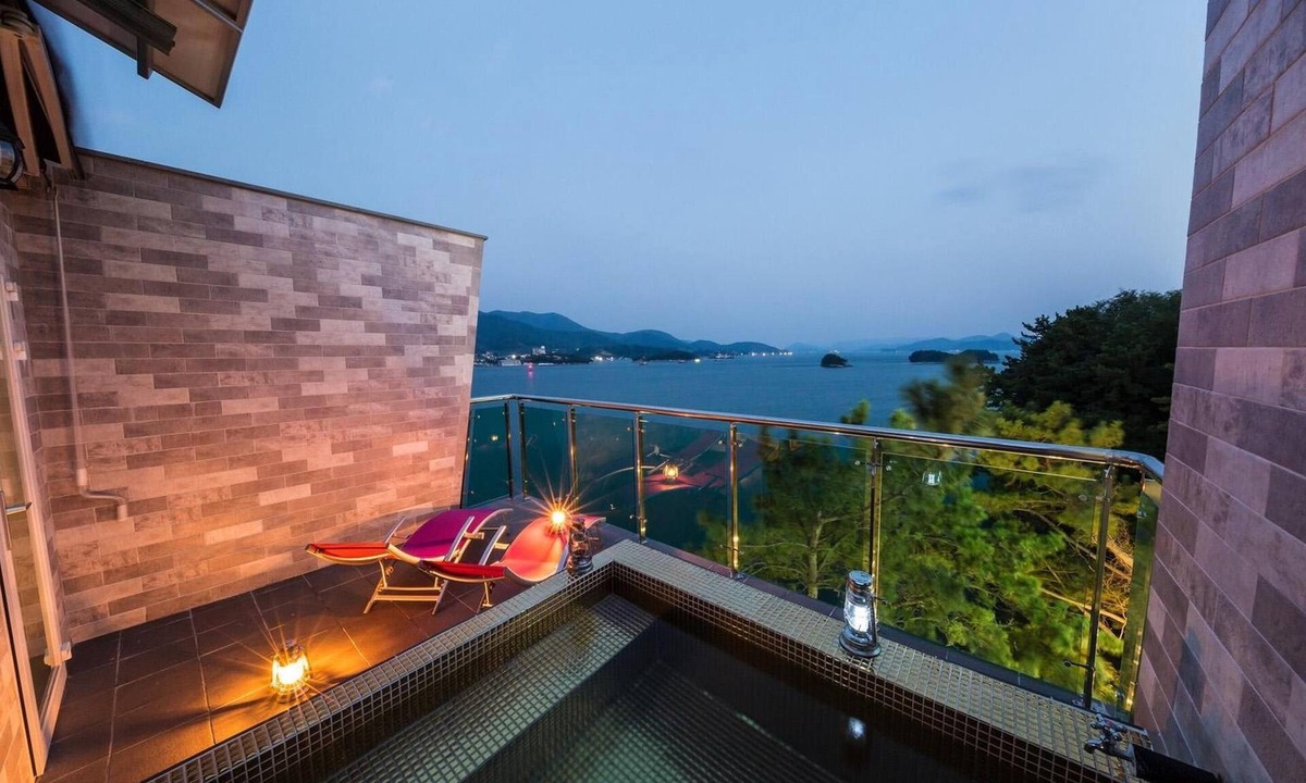 Asa House | Tongyoung S468 Poolvilla