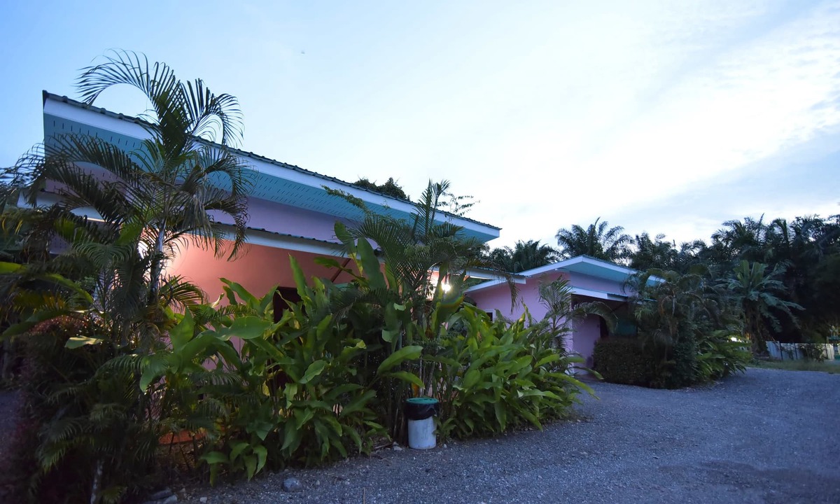 Khlong Thom Hotel | Tonkla Resort