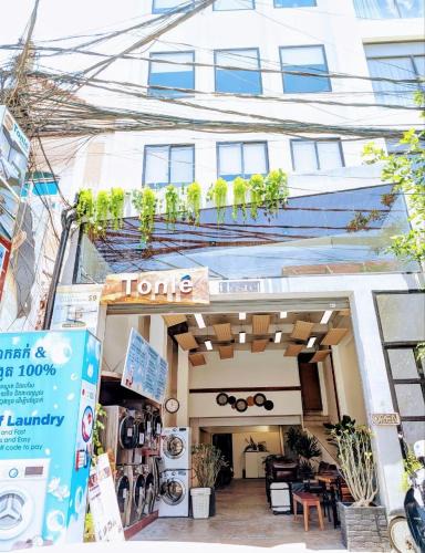 Chamkar Mon Hostel | Tonle Hostel