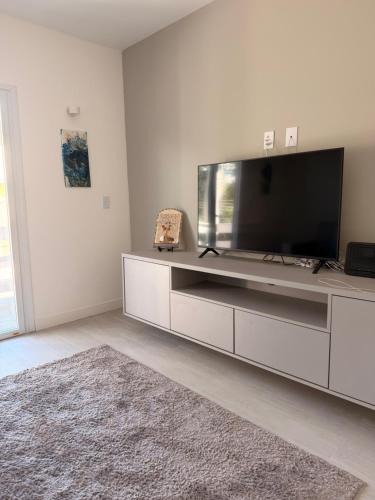 Itatiba Apartment | Tons de Cinza