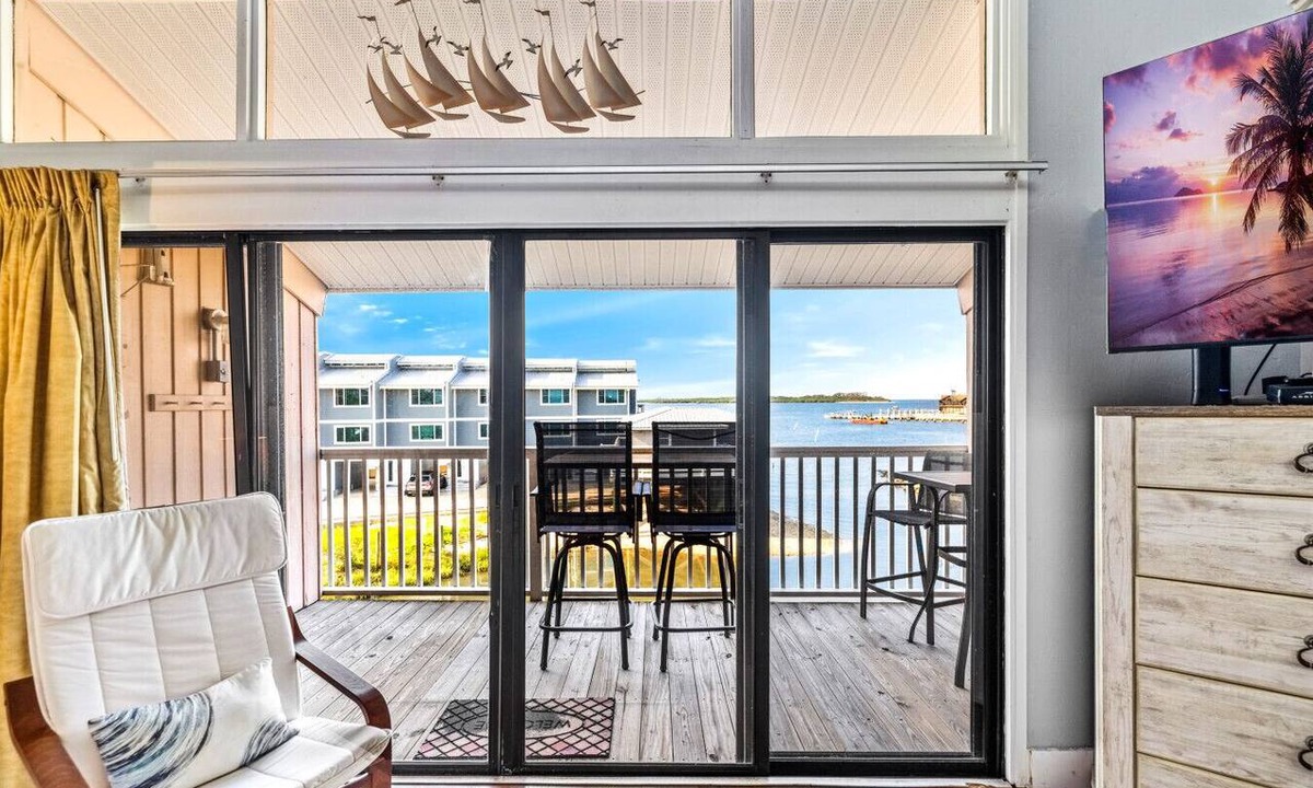 Cedar Key Condo | Top Floor 🪸 Private Balcony 🪸 View of the Gulf