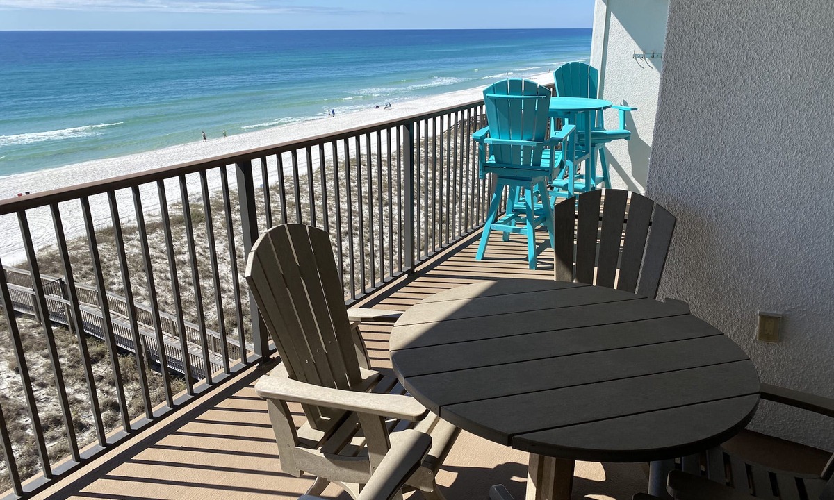 Navarre Beach Condo | Top floor, Week Before July 4 open, 10% off and August 10% off. Book Early!