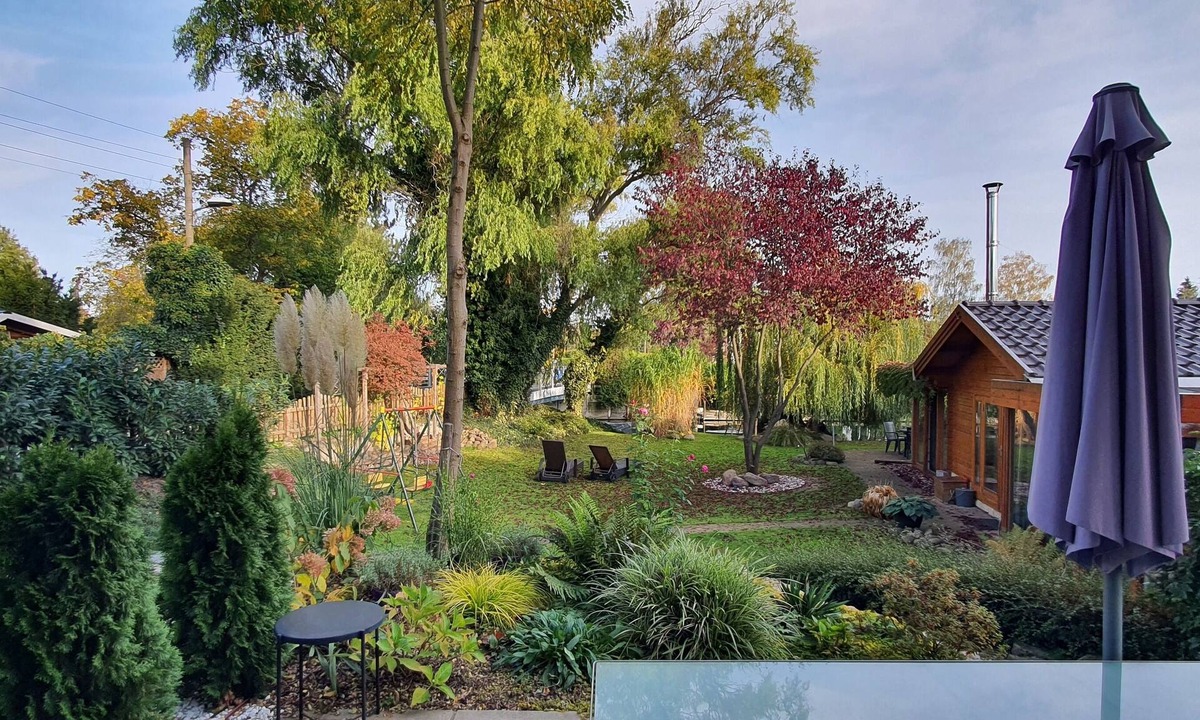 Rahnsdorf House | TOP LOCATION directly on the water in New Venice