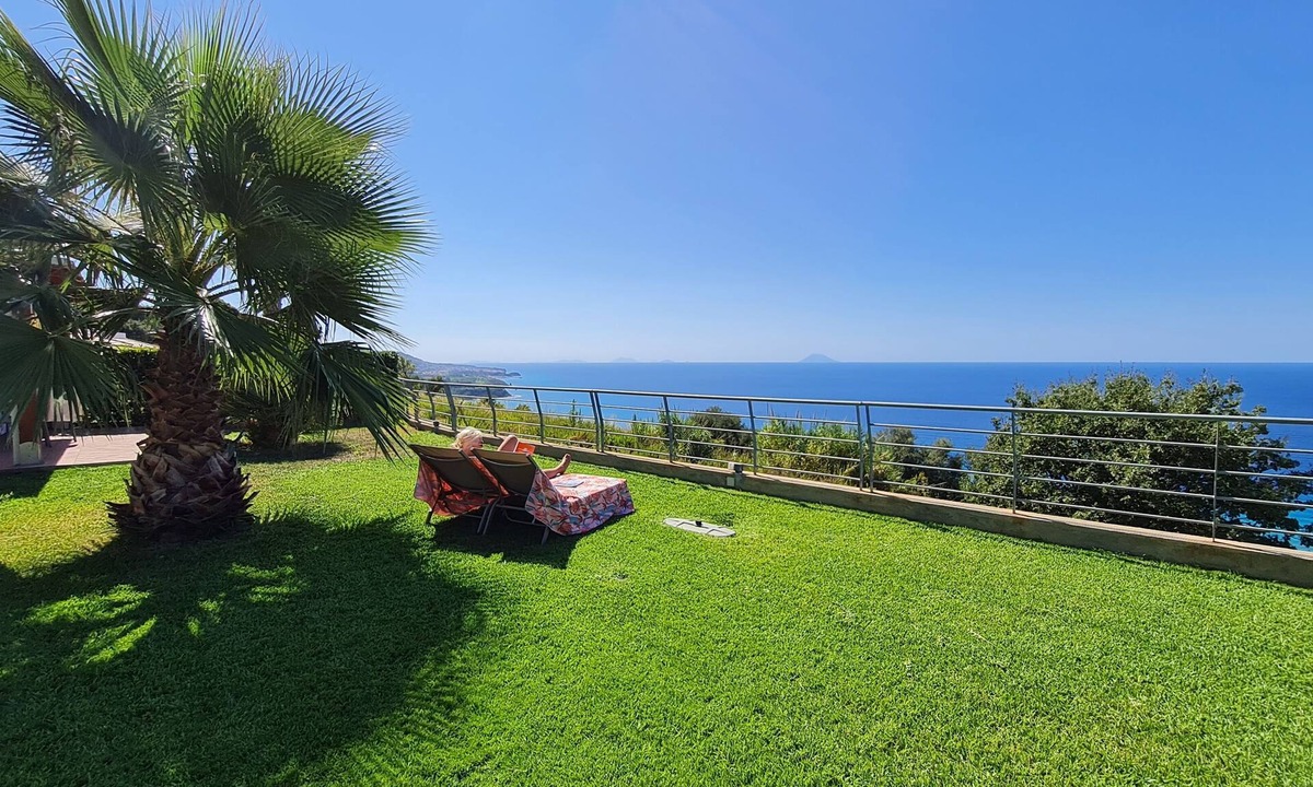 Marina di Zambrone Villa | Top location - tranquillity - pool - garden & sea view