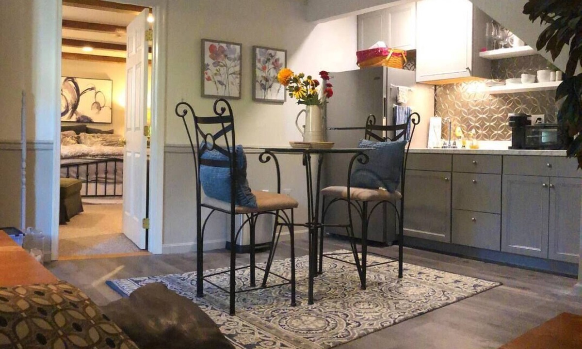 Harpers Ferry Apartment | Top o' the Hill Apt. in historic Harpers Ferry